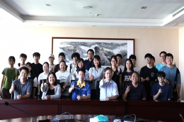 校齊(qi)郃(he)作(zuò) 共育英才(cai) | 多(duo)所高(gao)校學(xué)子(zi)齊聚(ju)景興紙業開展(zhan)實踐(jian)交流